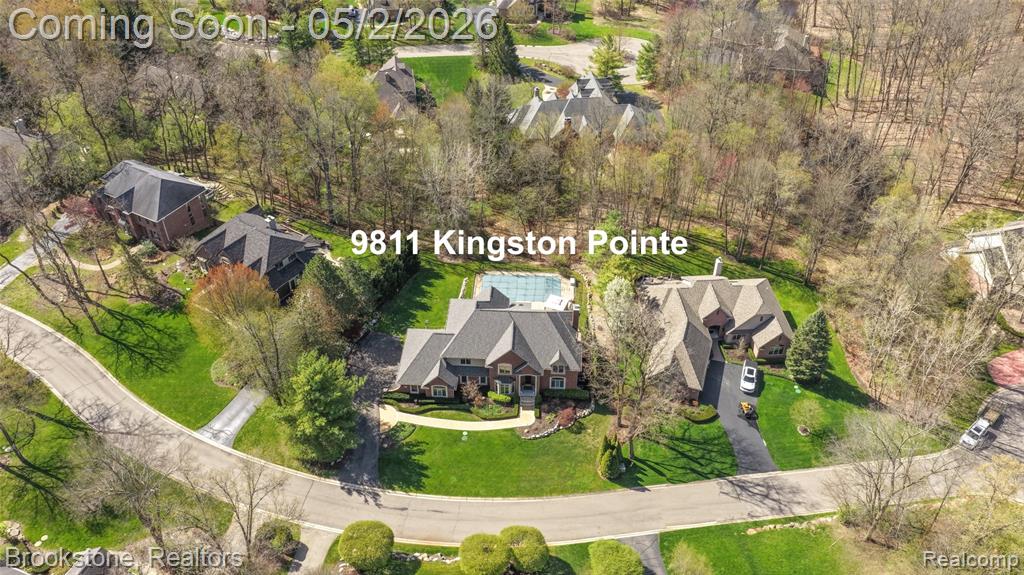 9811 KINGSTON POINTE, Clarkston, MI 48348 — front exterior