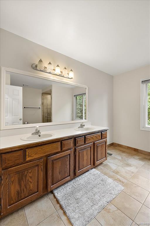 4193 Oak Tree Circle, Rochester, MI 48306 — Photo 36