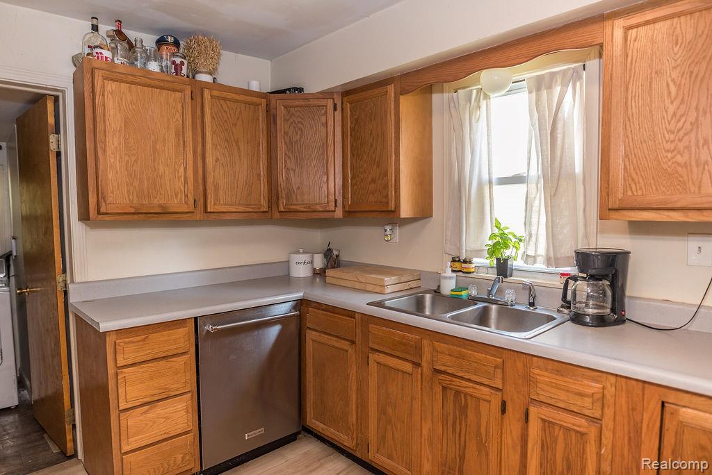 923 Stone Street, Port Huron, MI 48060 — Photo 9