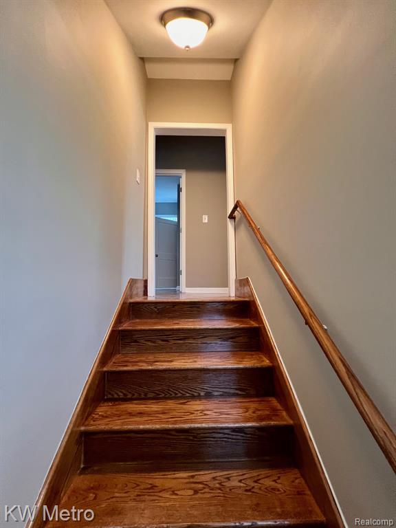 939 Webb Street, Detroit, MI 48202 — Photo 8