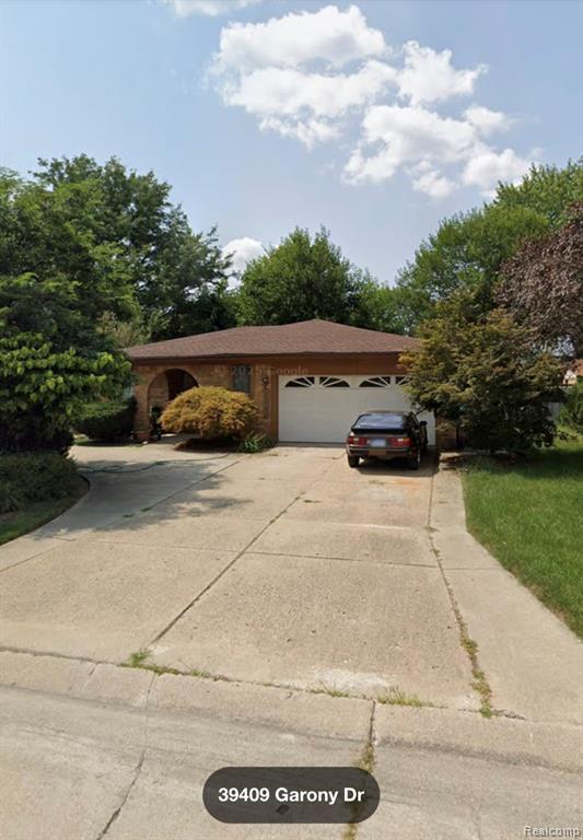 39409 Garony Drive, Clinton Twp, MI 48038