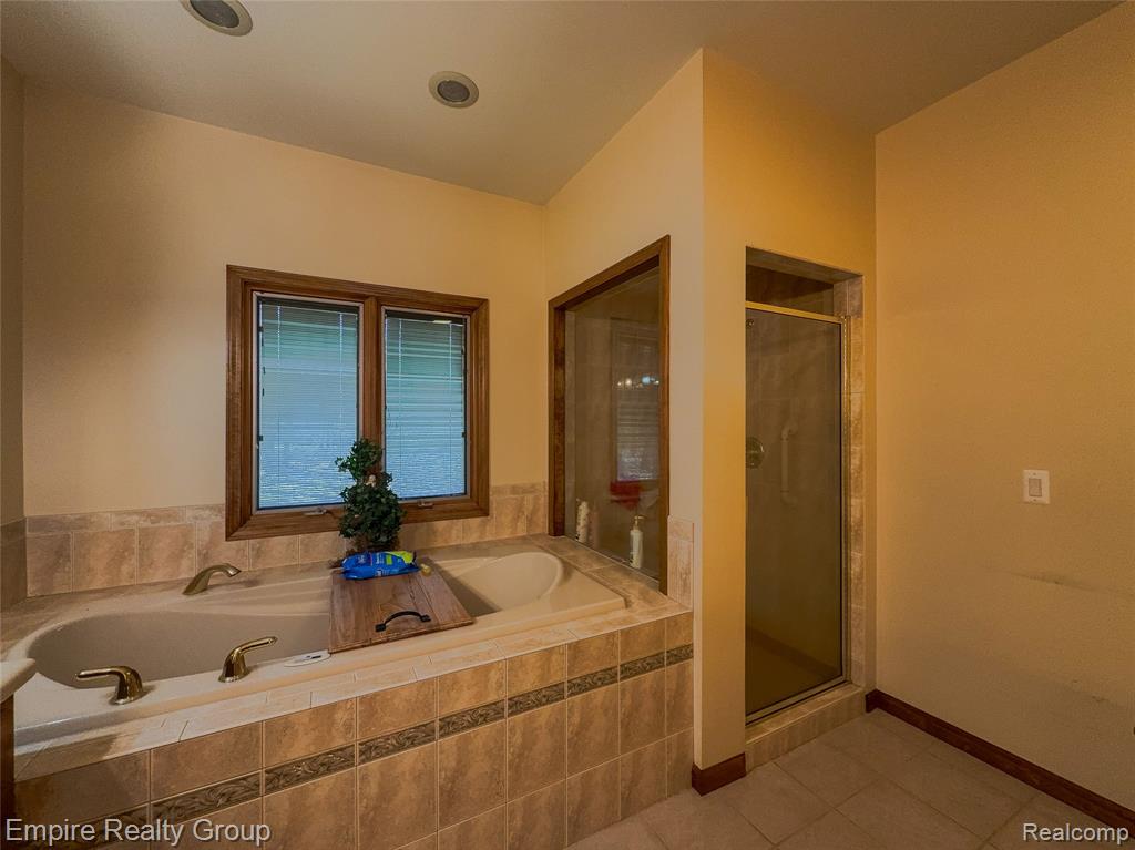 2111 Oak Terrace, Ortonville, MI 48462 — Photo 39