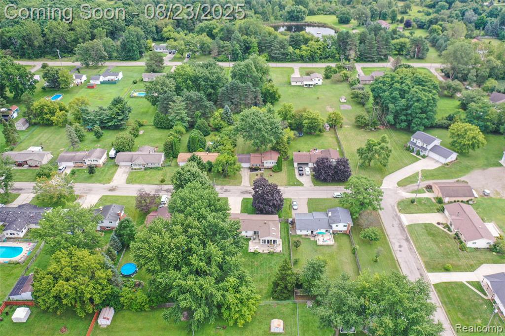5443 Mancelona Drive, Grand Blanc, MI 48439 — Photo 33