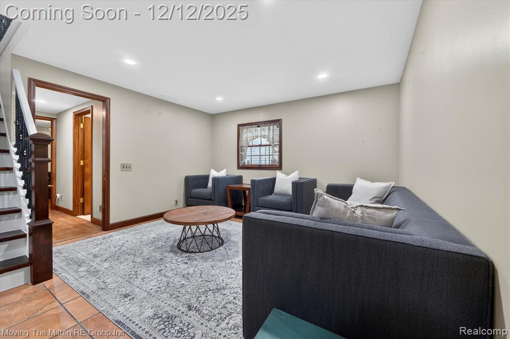 30760 Bayview Drive, Gibraltar, MI — Photo 6