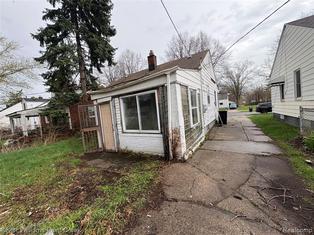 20083 Bradford Street, Detroit, MI 48205 — Photo 18