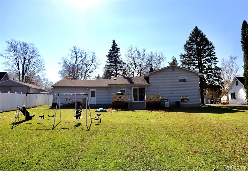 11635 Peelman Drive, Lennon Vlg, MI 48449 — Photo 27