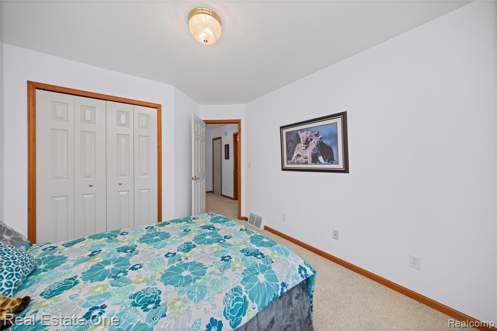 4047 Sunfish Drive, Lapeer, MI 48446 — Photo 40