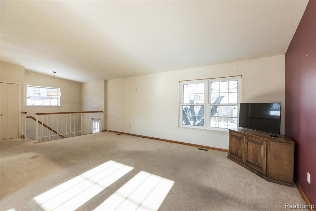 20940 E Glen Haven Circle, 46, Northville, MI 48167 — Photo 8