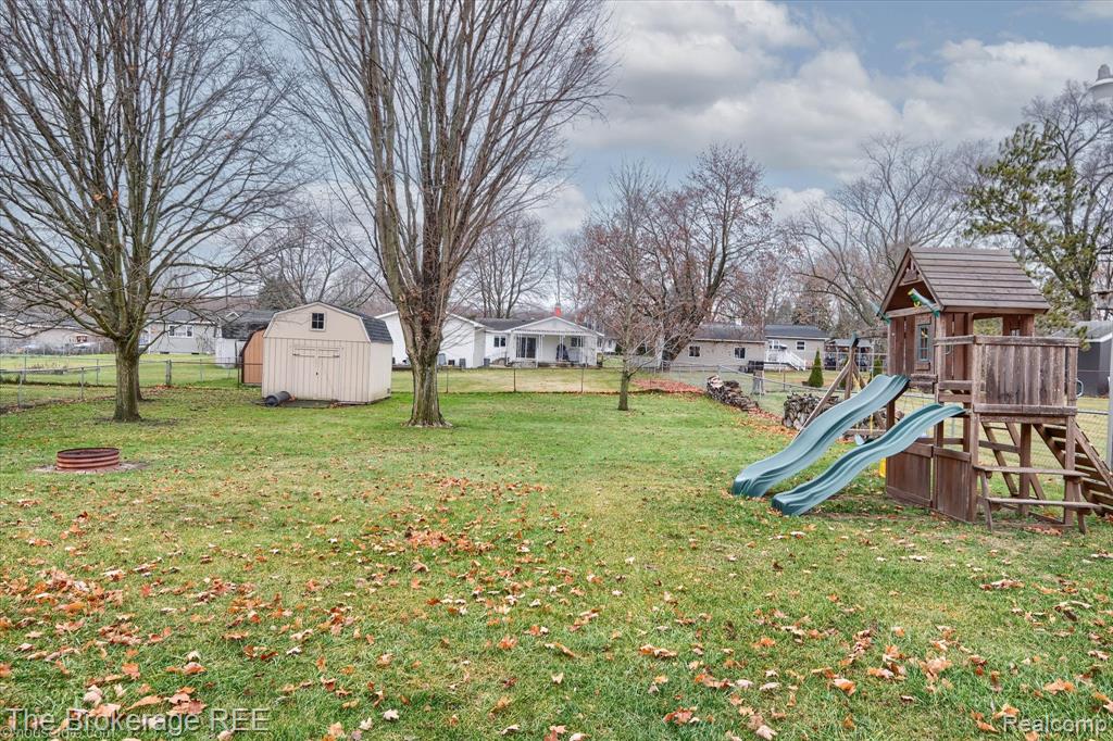 5107 Hartland Drive, Flint, MI 48506 — Photo 4