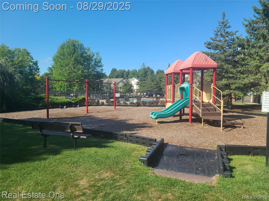 16010 Morningside, 226, Northville, MI 48168 — Photo 19
