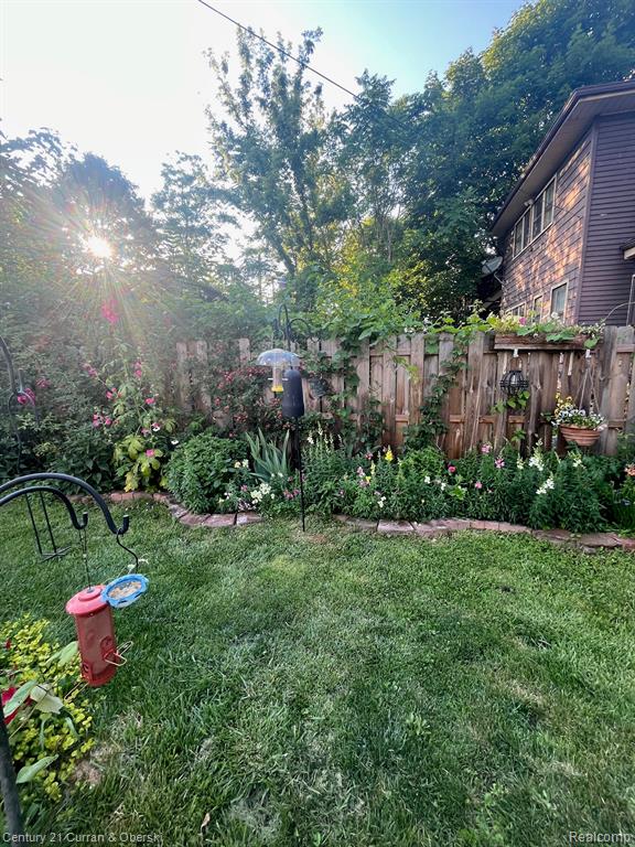 4815 Iroquois Street, Detroit, MI 48214 — Photo 66