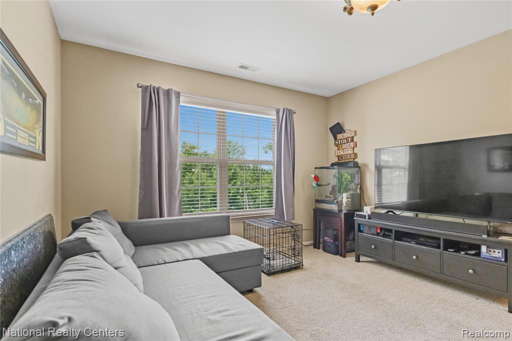 128 Sandy Lane, Walled Lake, MI 48390 — Photo 38