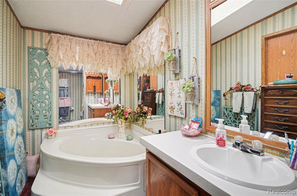 6435 Mayville Road, Clifford, MI 48727 — Photo 15