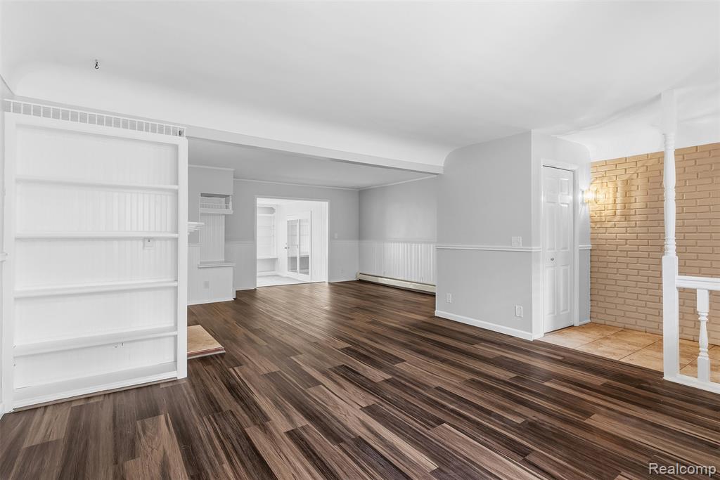7313 River Road, Flushing, MI 48433 — Photo 8