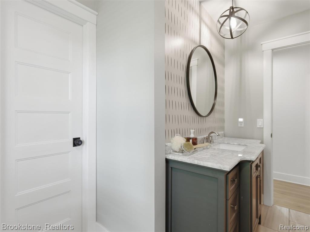 7450 Deerhill Drive, Clarkston, MI — Photo 33