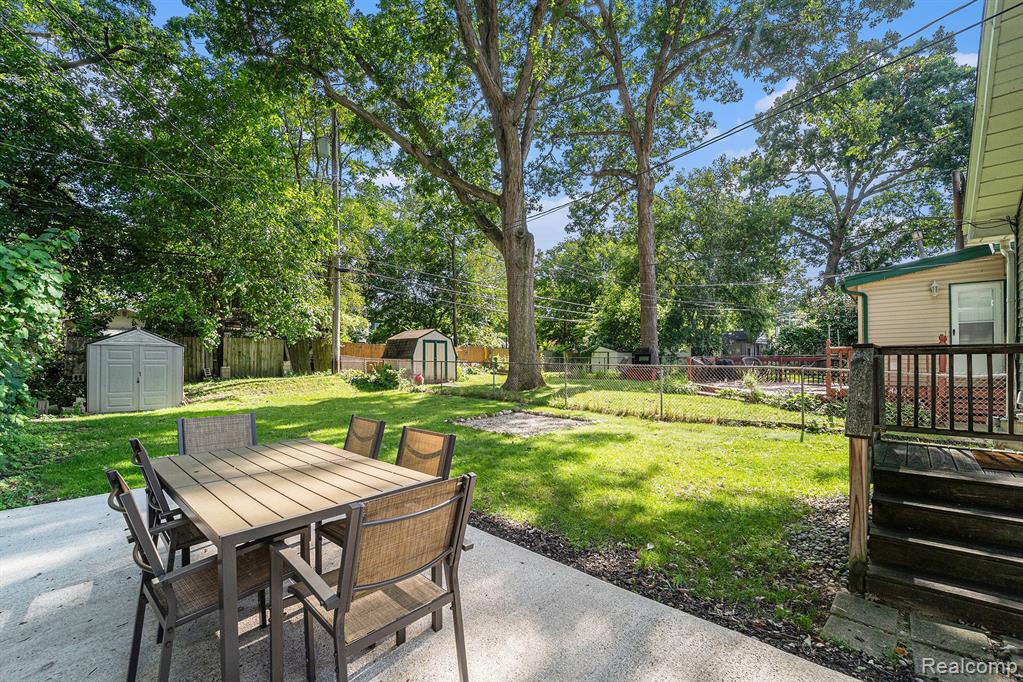 464 E MAPLEHURST Street, Ferndale, MI 48220 — Photo 26