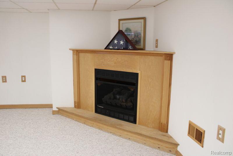 7687 CORTLAND Avenue, Allen Park, MI 48101 — Photo 50