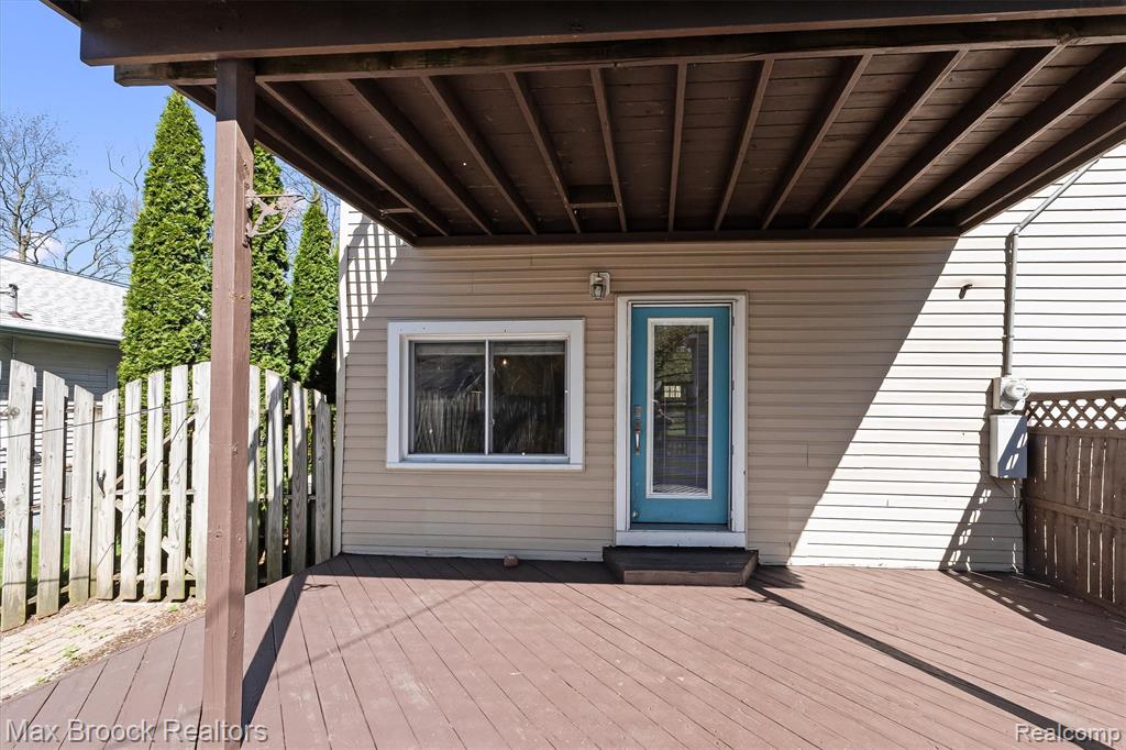 2375 Lakeside Drive, Highland, MI 48356 — Photo 36