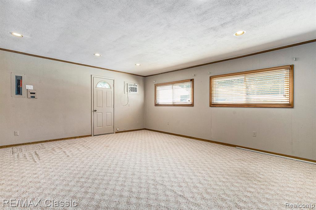 9304 Morrison Avenue, Plymouth, MI 48170 — Photo 24