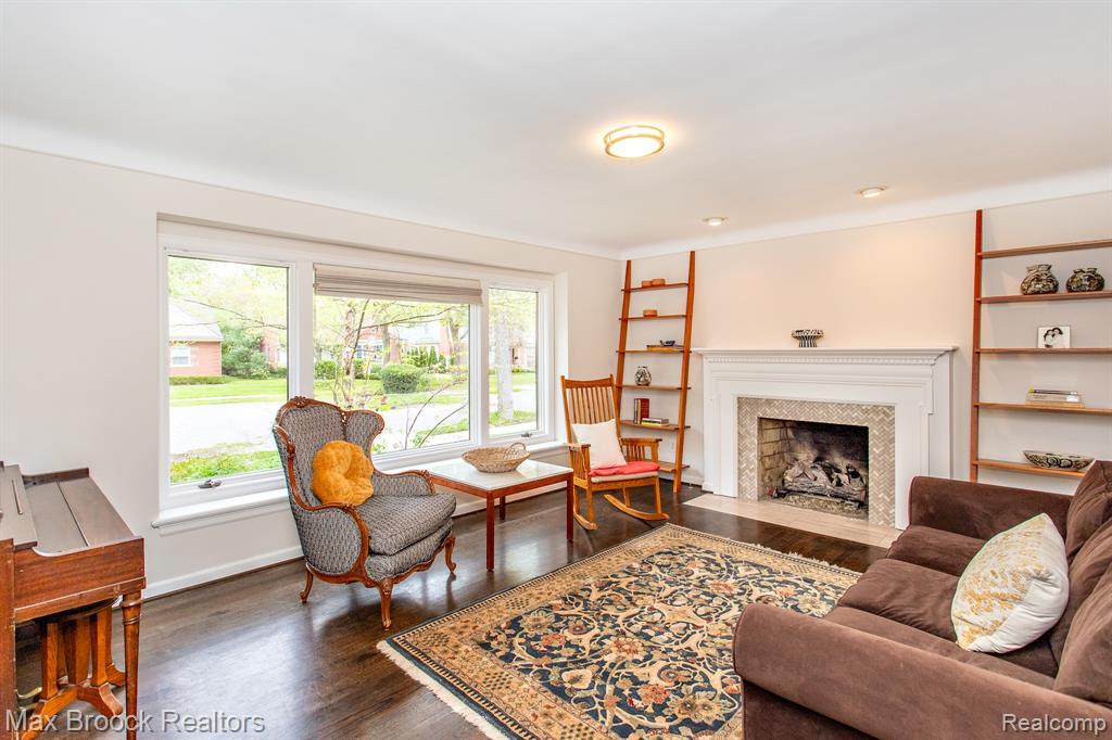 12769 Lasalle Lane, Huntington Woods, MI — Photo 6