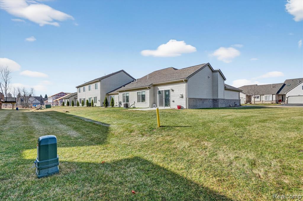 31005 Gregory Street, Grand Blanc, MI 48439 — Photo 38