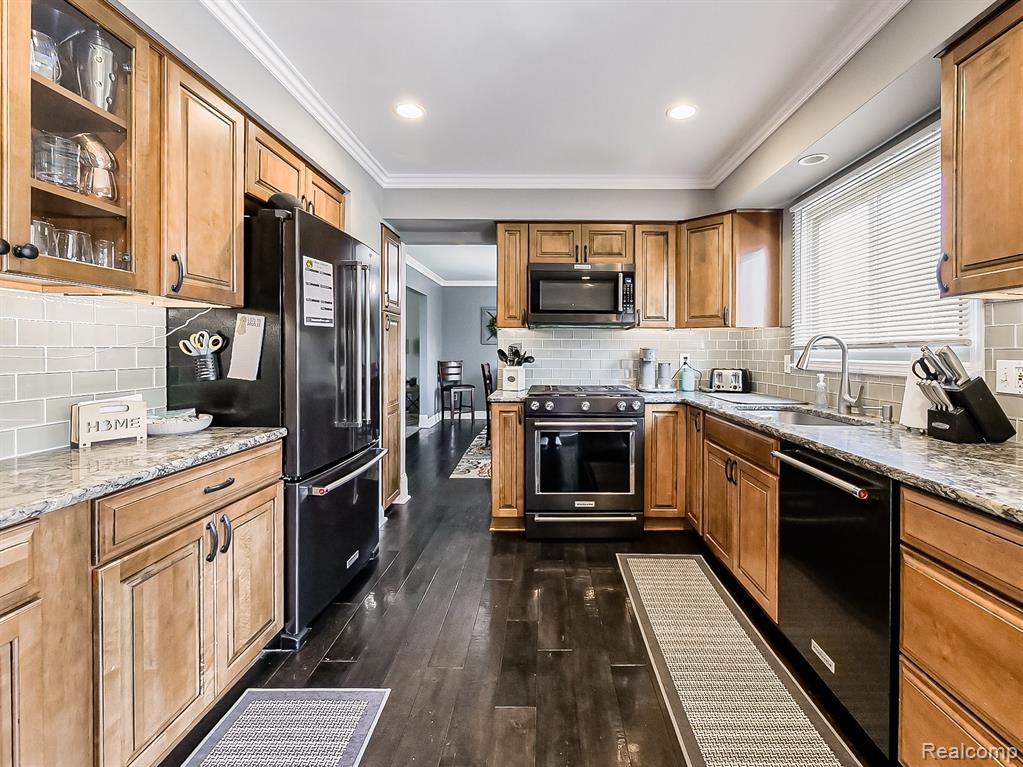 25911 Buckminster Drive, Novi, MI — Photo 5