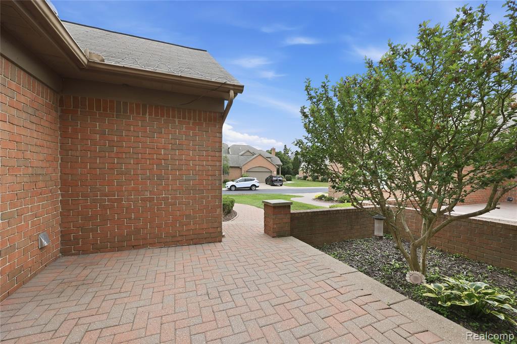 54698 Bellingham Drive, 56, Utica, MI 48316 — Photo 32