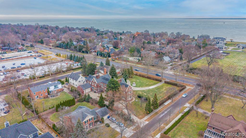 16761 E Jefferson Avenue, Grosse Pointe, MI 48230 — Photo 77