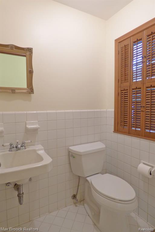 5291 DEEP WOOD Road, Bloomfield Hills, MI 48302 — Photo 10