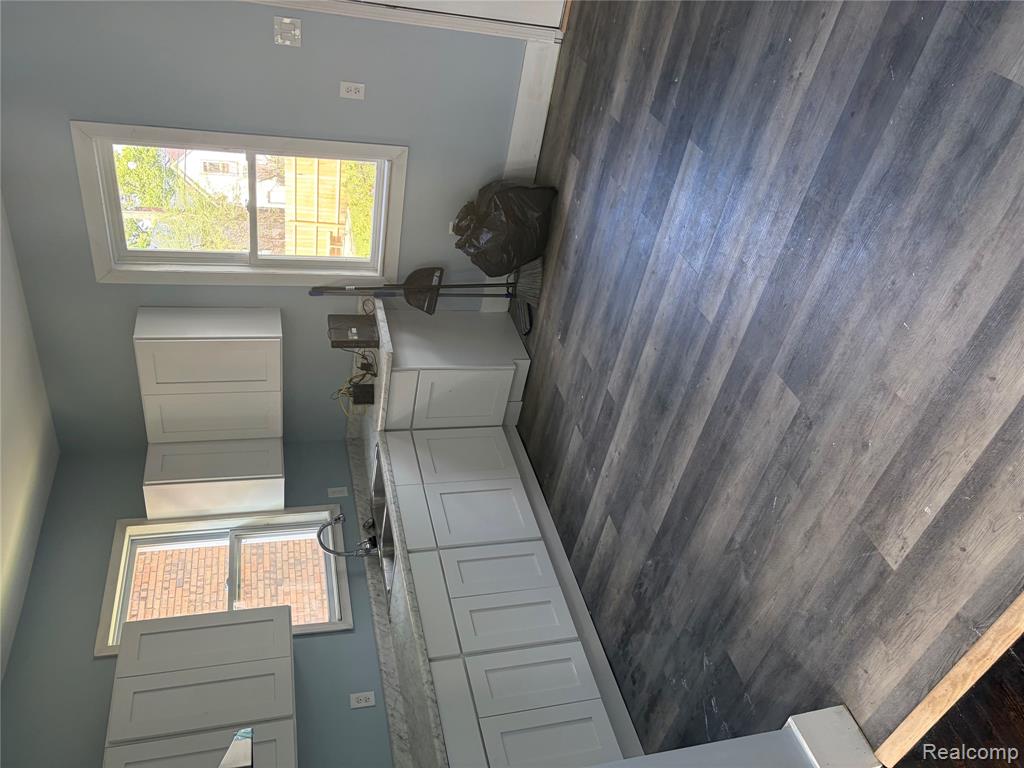 2420 Field Street, Detroit, MI 48214 — Photo 6