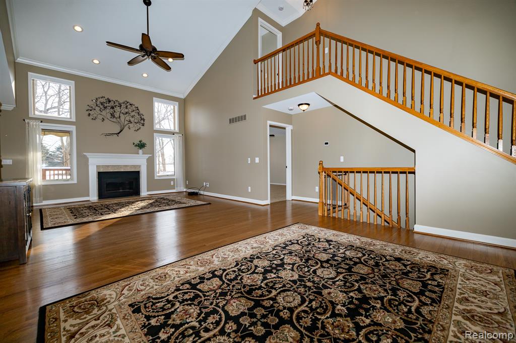 6056 Lochmore Drive, 49, Commerce Twp, MI 48382 — Photo 4