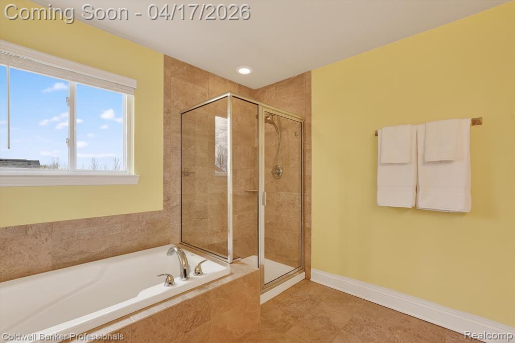 8314 Peninsula Circle, Grand Blanc, MI 48439 — Photo 28