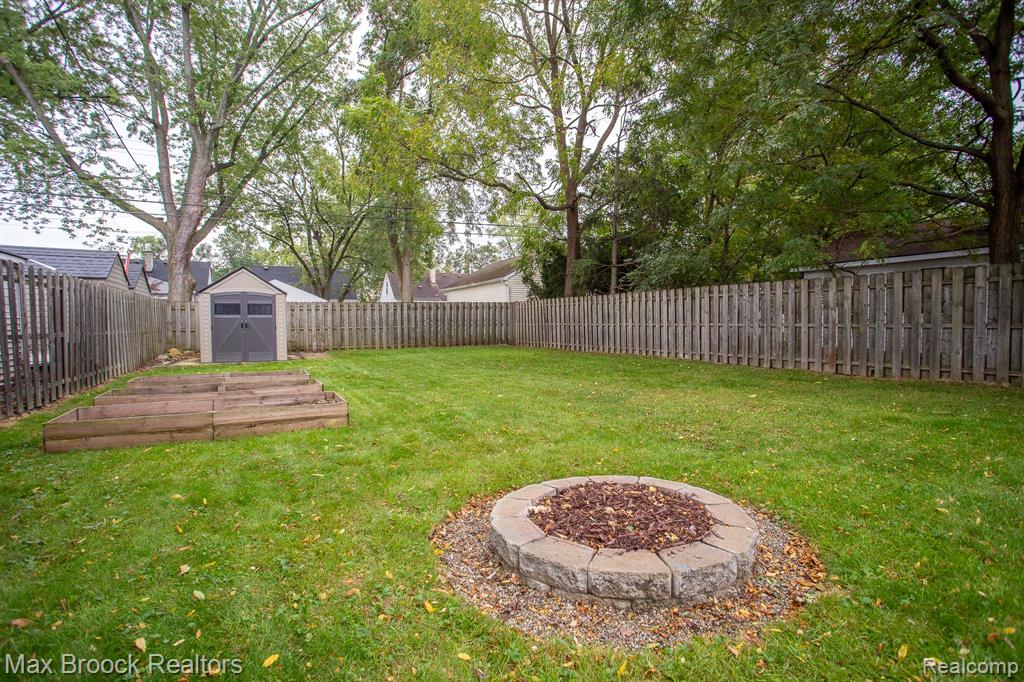 506 AMELIA Avenue, Royal Oak, MI 48073 — Photo 35