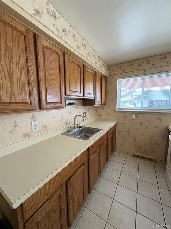 721 Cloverlawn Boulevard, Lincoln Park, MI 48146 — Photo 9