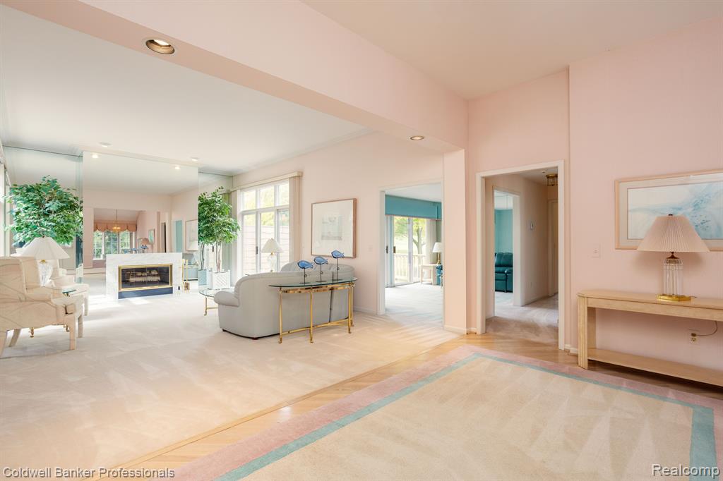 589 CAMBRIDGE Way, 566, Bloomfield Hills, MI 48304 — Photo 13