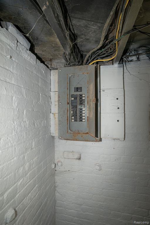 5266 Three Mile Drive, Detroit, MI 48224 — Photo 27