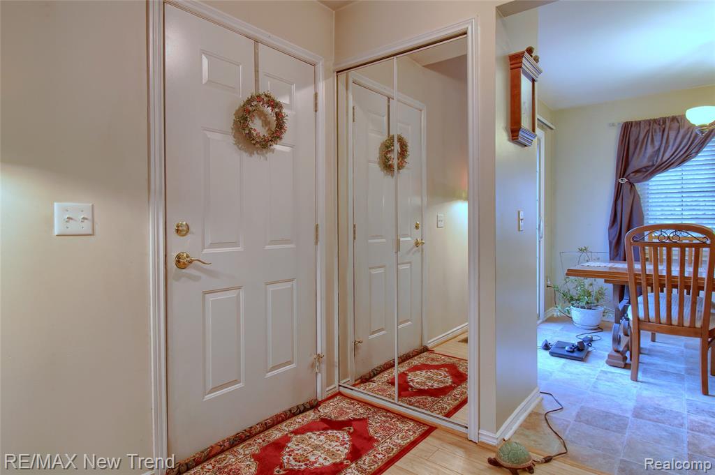 2759 Maple Forest Drive, Wixom, MI 48393 — Photo 5