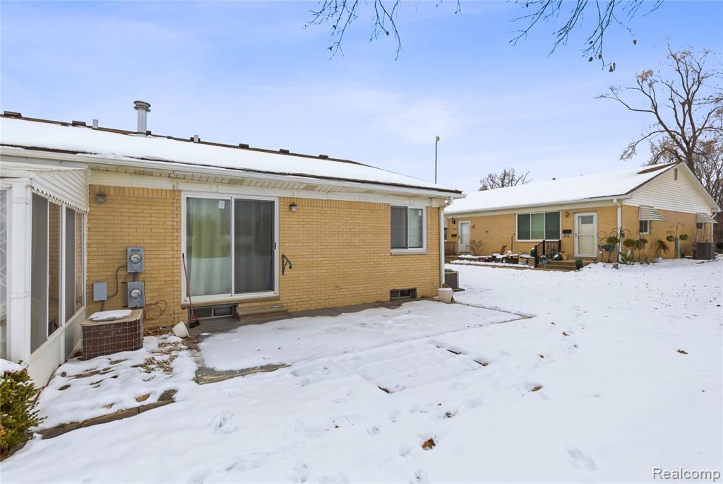 49990 Helfer Blvd, Wixom, MI 48393 — Photo 25