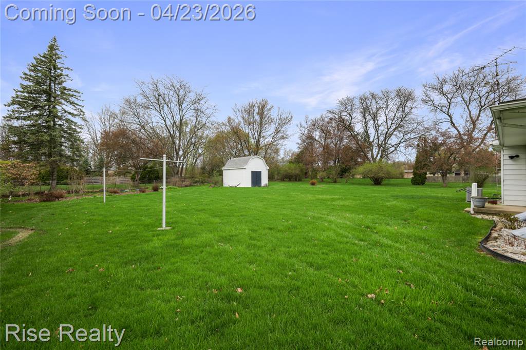 7080 Aldredge Drive, Swartz Creek, MI 48473 — Photo 33