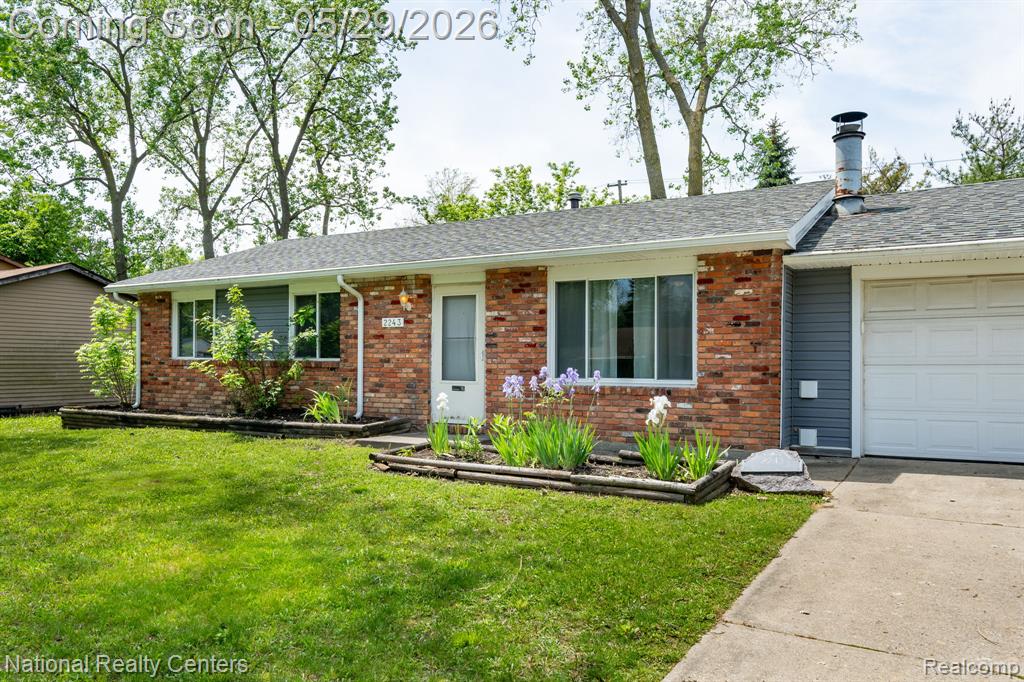 2243 Phillips Road, Auburn Hills, MI 48326 — Photo 27