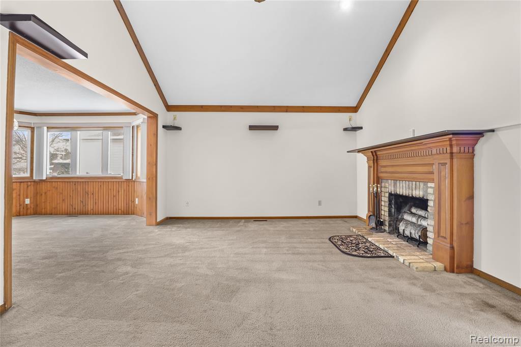 6083 Chatham Court, Grand Blanc, MI 48439 — Photo 15