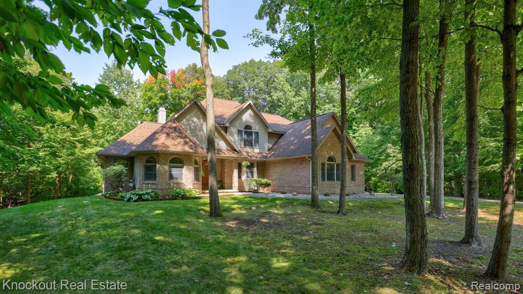9763 BEECH TREE Lane, Frankenmuth, MI 48734 — Photo 5