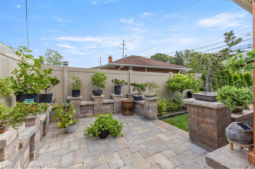 6804 Centralia Street, Dearborn Heights, MI 48127 — Photo 47