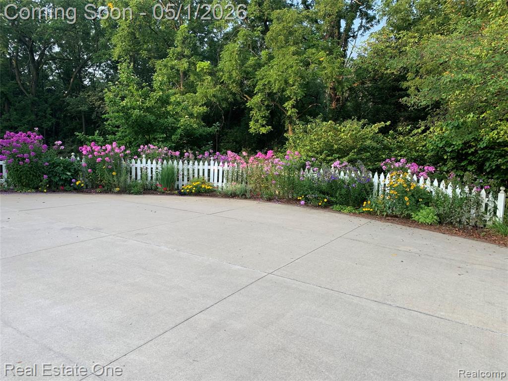 760 E Snell Road, Rochester, MI 48306 — Photo 16