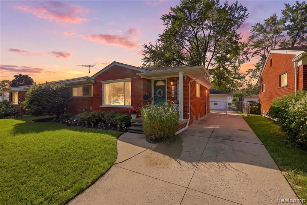 1618 Englewood Avenue, Royal Oak, MI 48073