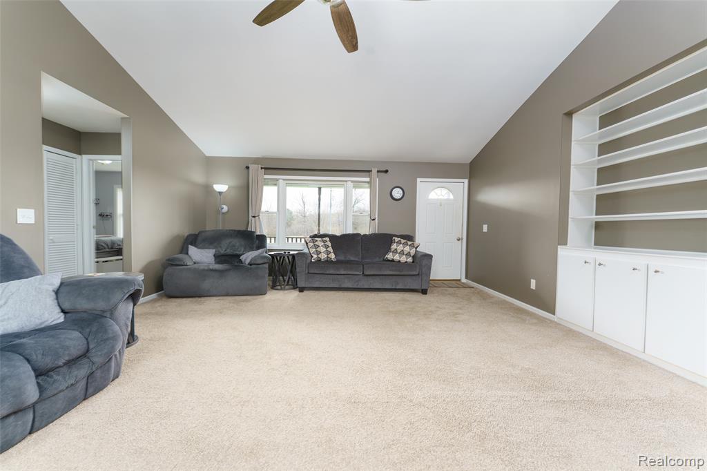 10488 W Grand River Road, Fowlerville, MI 48836 — Photo 2