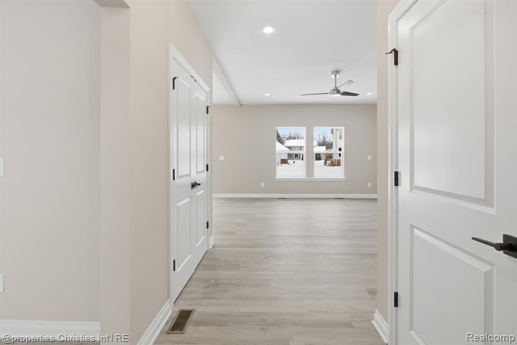 23188 Waterview Drive, New Boston, MI 48164 — Photo 9
