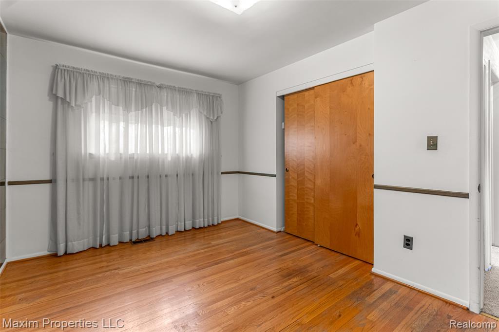 6545 N Charlesworth Street, Dearborn Heights, MI 48127 — Photo 13