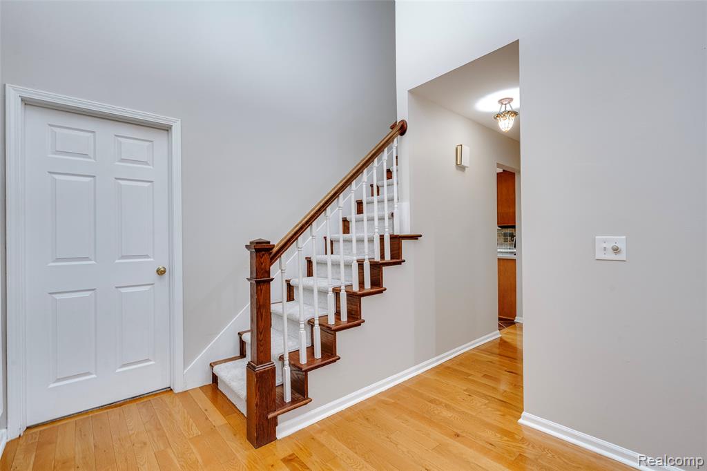 42162 Saratoga Circle, Canton, MI 48187 — Photo 4