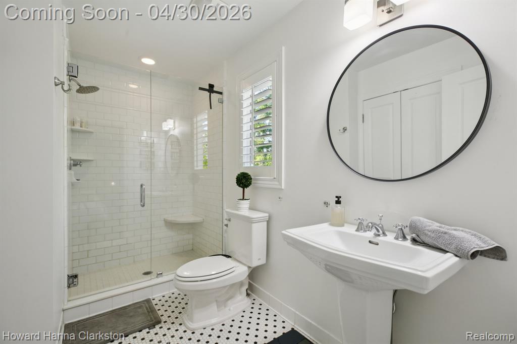 7651 Maple Ridge Court, Clarkston, MI — Photo 48
